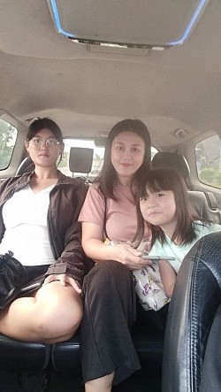 รถตู้ปทุมธานี